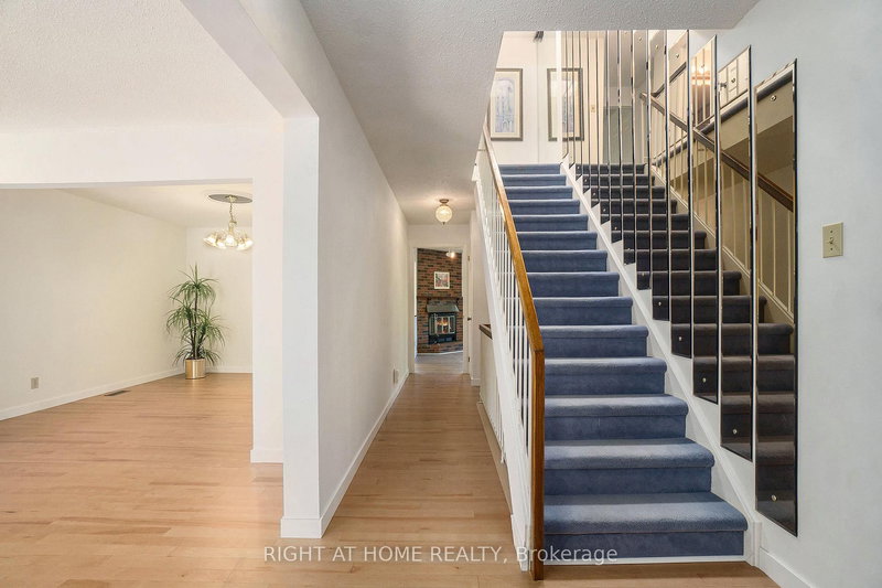 82 Nestow Dr, Ottawa, K2G 4L8 | Image 3