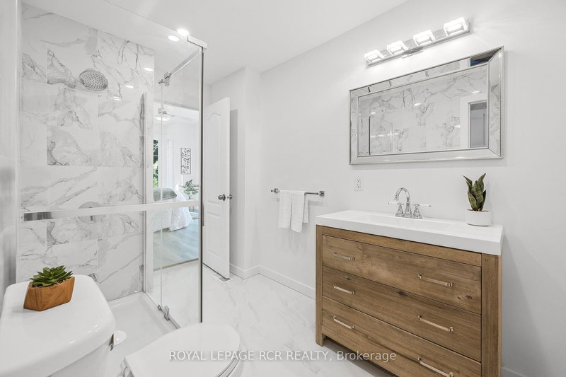 50 Leeson St S, East Luther Grand Valley, L9W 5S5 | Image 3