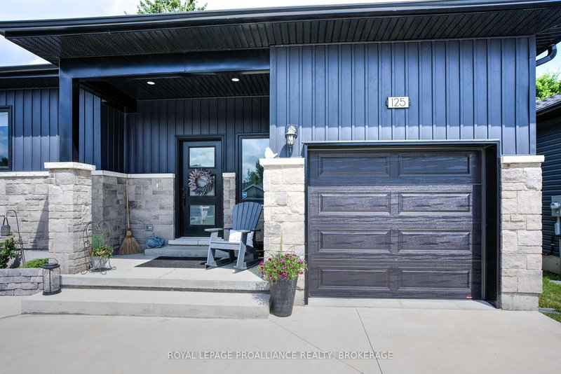 125 Maplecroft Crt, Gananoque, K7G 0A6 | Image 3