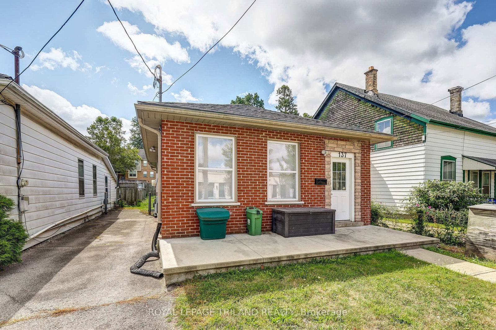 Listing Image 4