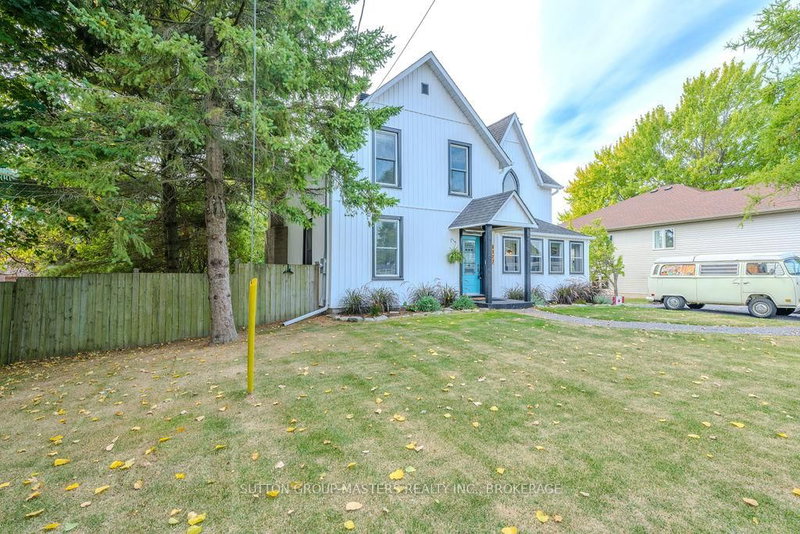 1177 Woodbine Rd, Kingston, K7P 2X6 | Image 3