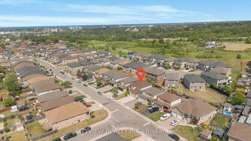 48 Nashville Circ, Hamilton, L8G 5H2 | Image 3