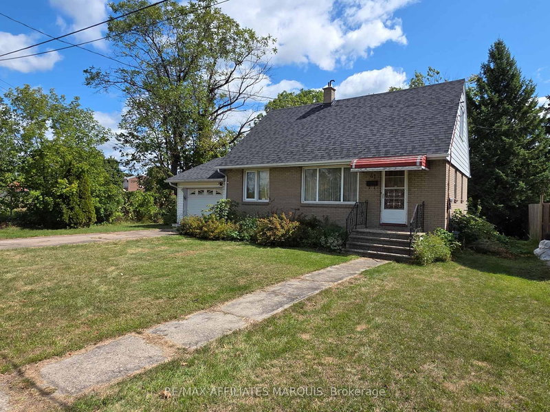 41 Elgin St W, Smiths Falls, K7A 3C5 | Image 2