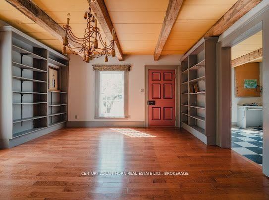 Listing Image 7
