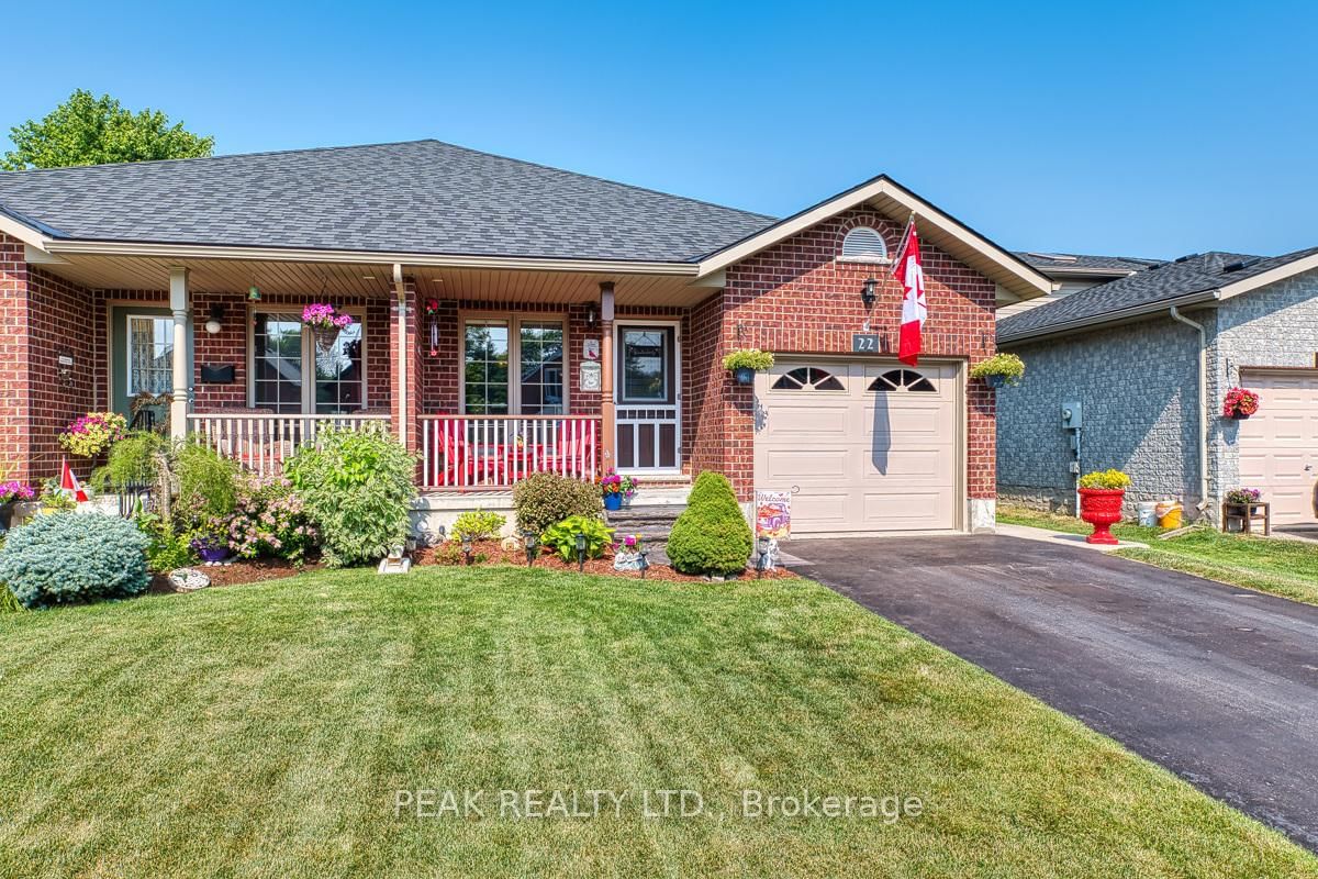 Semi-Detached House sold at 22 COLLEGE Street, Stratford, Ontario, N5A 4R4 - Stratford - MLS: X12414299