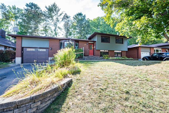 119 FRONTENAC Crescent