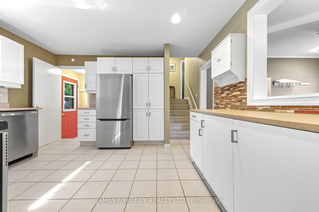 119 FRONTENAC Crescent