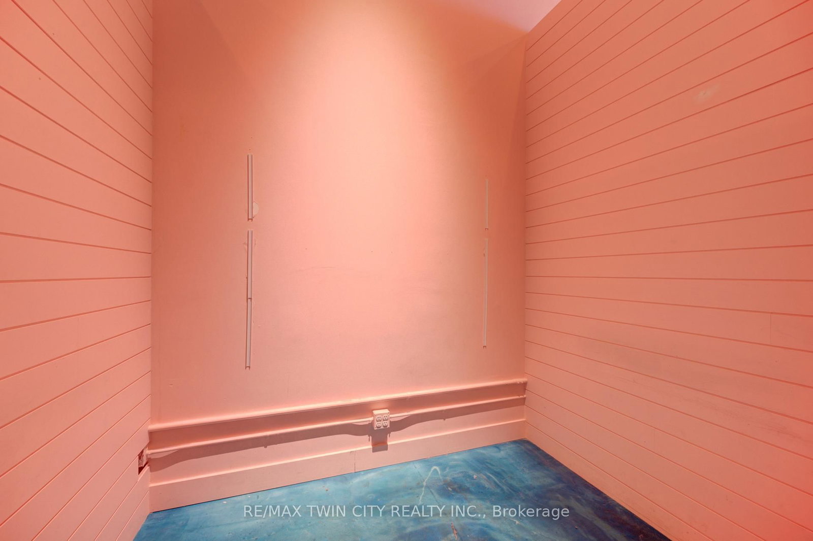 320 Colborne Street W, Unit 13 - Photo 10