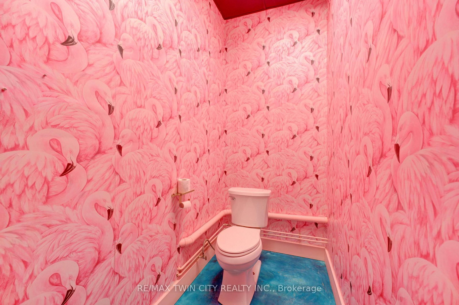 320 Colborne Street W, Unit 13 - Photo 16