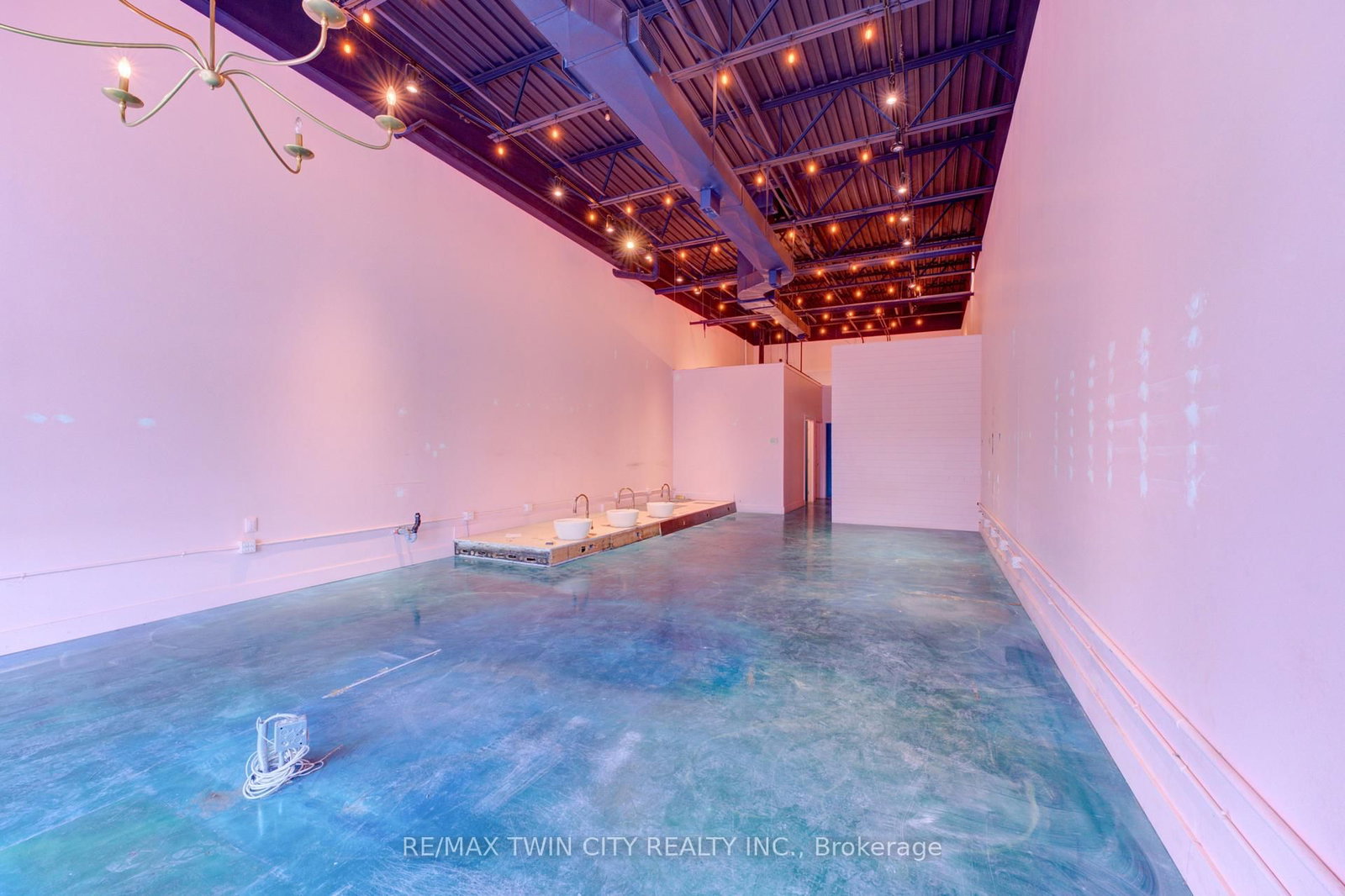 320 Colborne Street W, Unit 13 - Photo 7