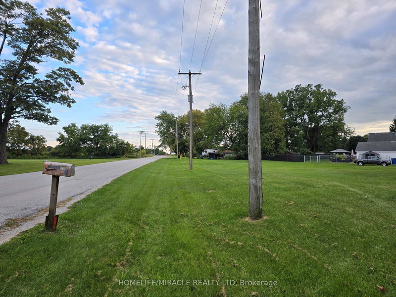 home for sale on 000 Oak Street