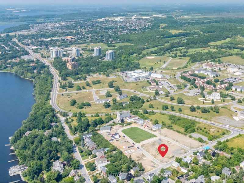 415 Wellington St, Kingston, K7K 6W4 | Image 2