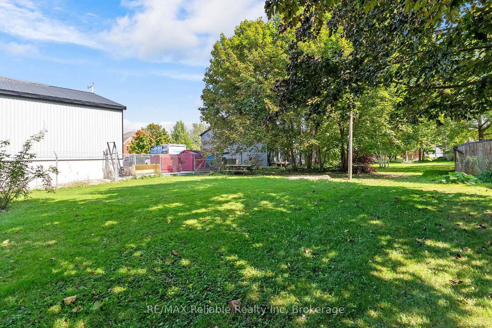 Listing Image 32