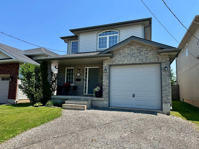 160 WALLACE Avenue S