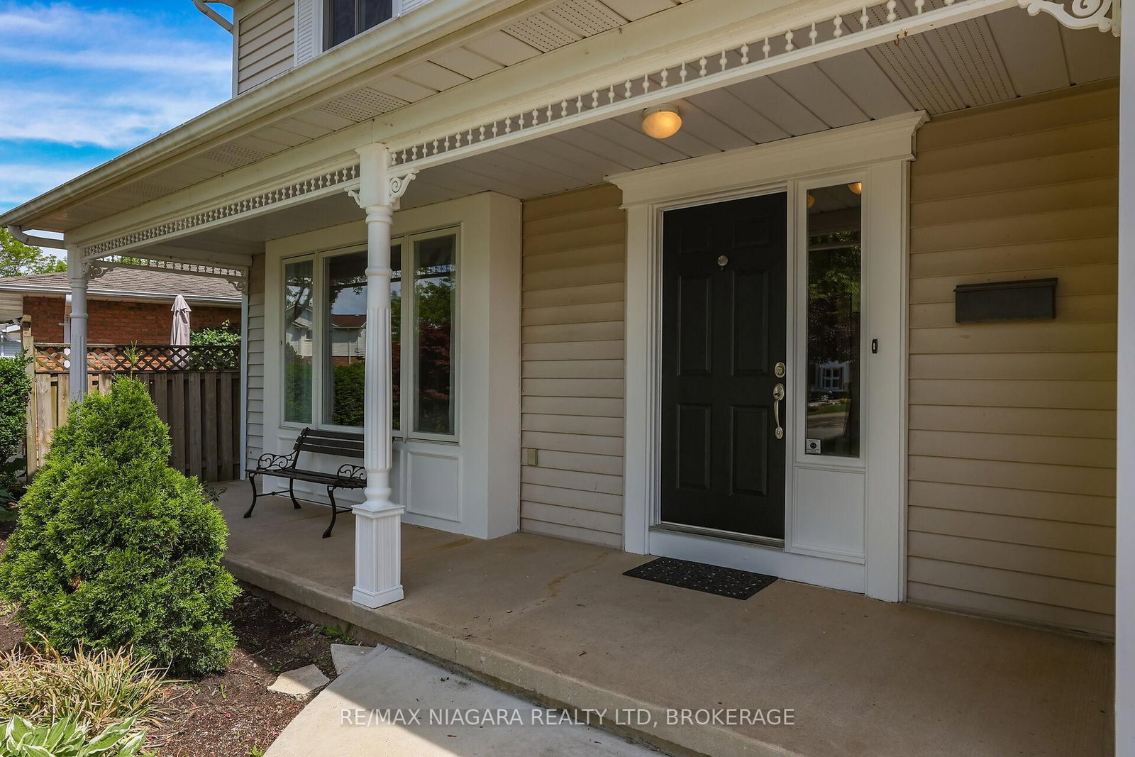 Listing Image 6