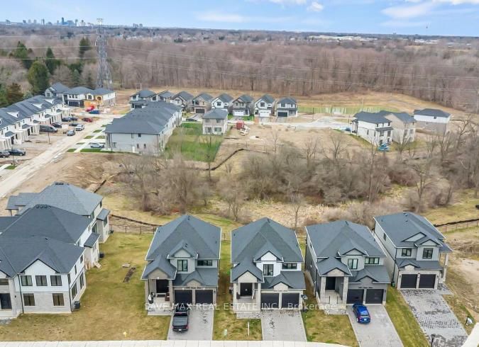 3374 Oriole Dr, London South, N6M 0K1 | Image 2