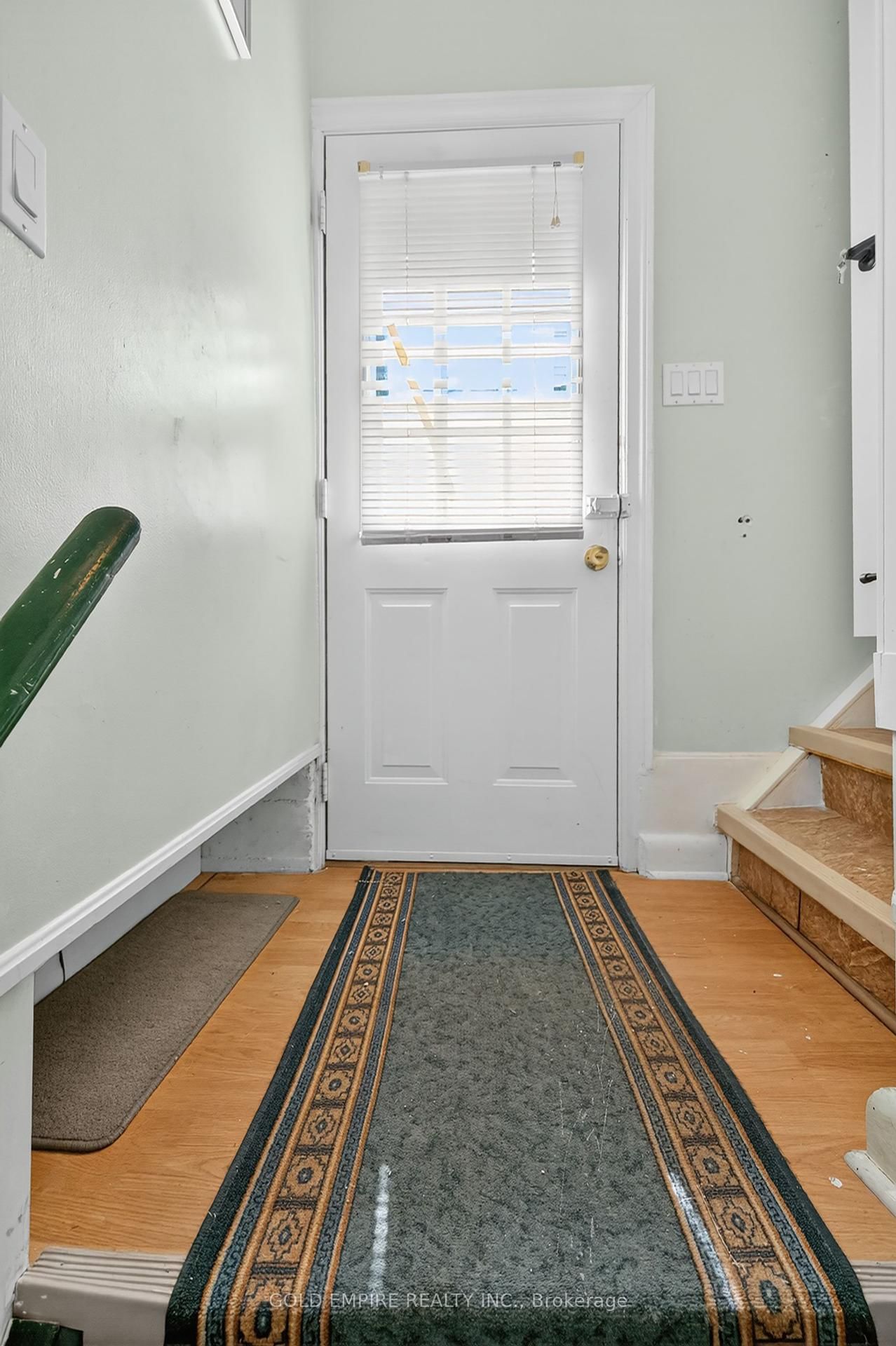 Listing Image 28