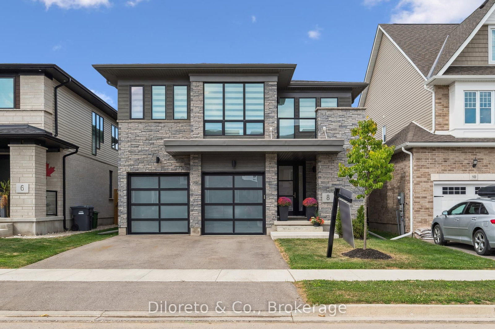 8 Ryder Avenue - Photo 2