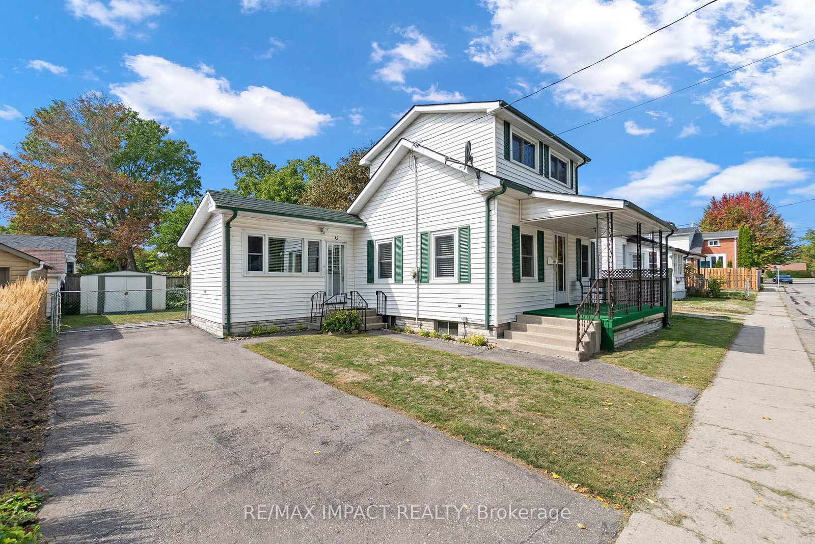 Listing Image 4