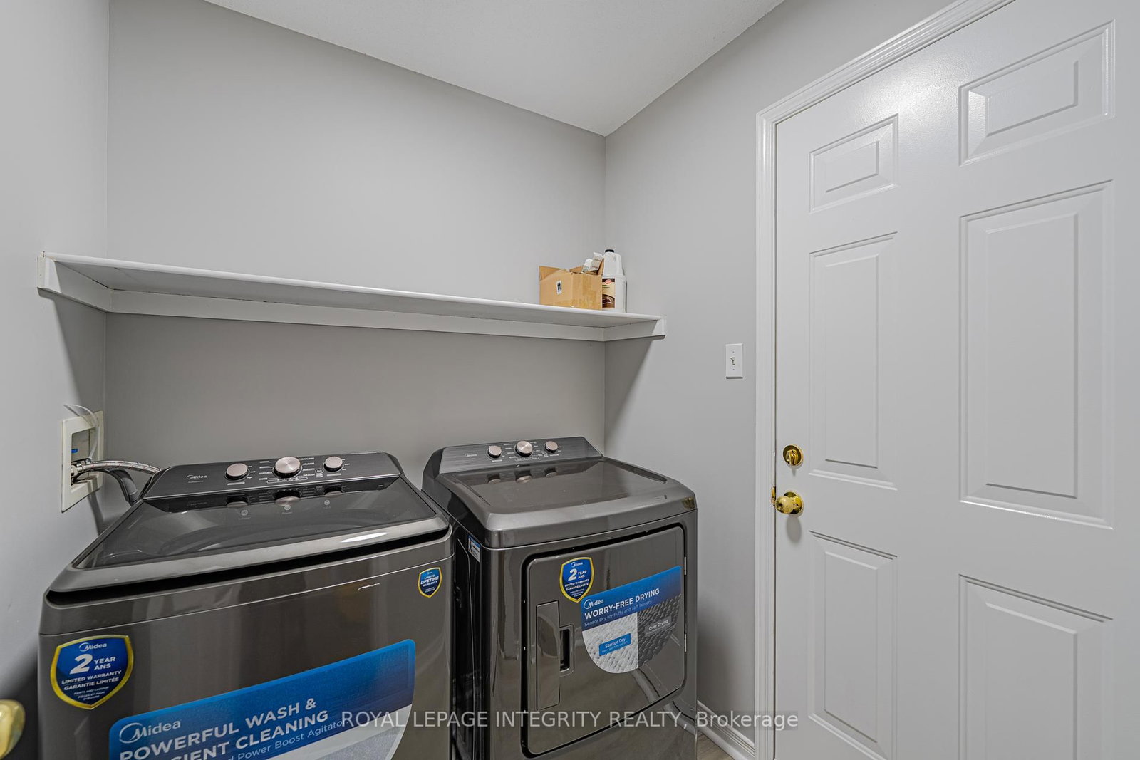 Listing Image 7
