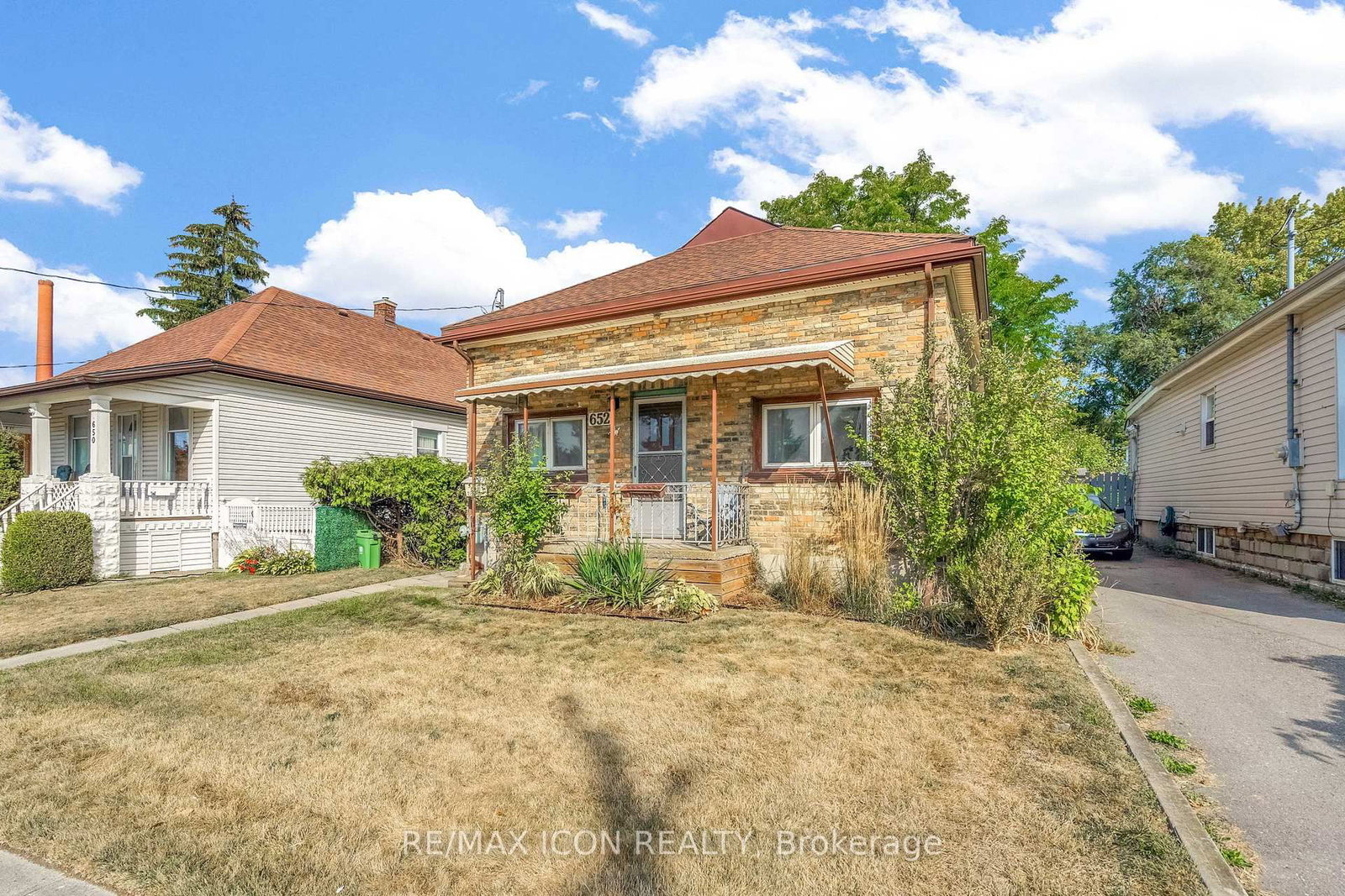 Listing Image 3
