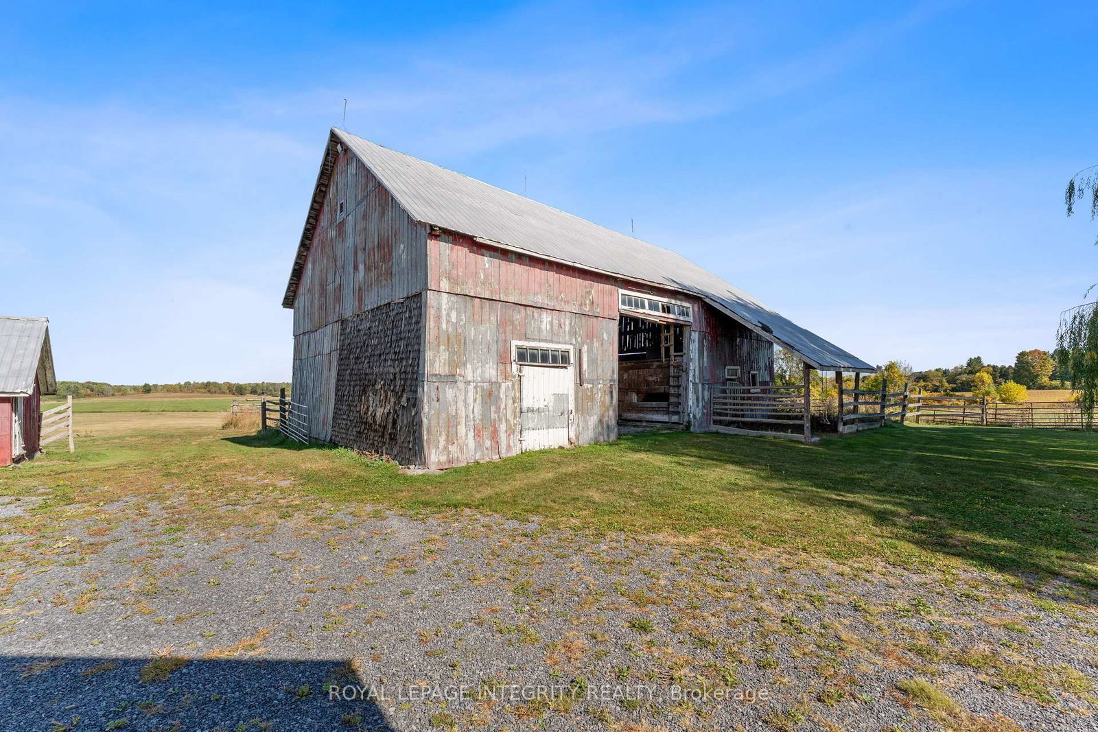 Listing Image 11