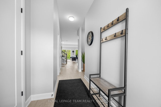 350 LEWIS Street W