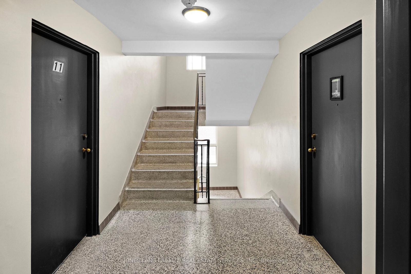 400 Albert Street - Photo 9