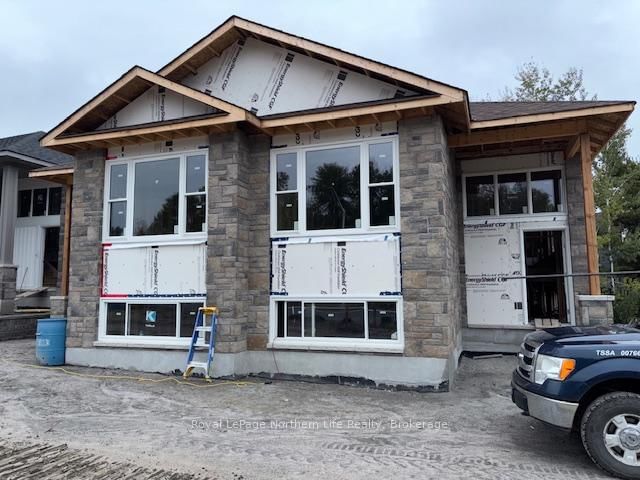 10 Meadow Wood Court