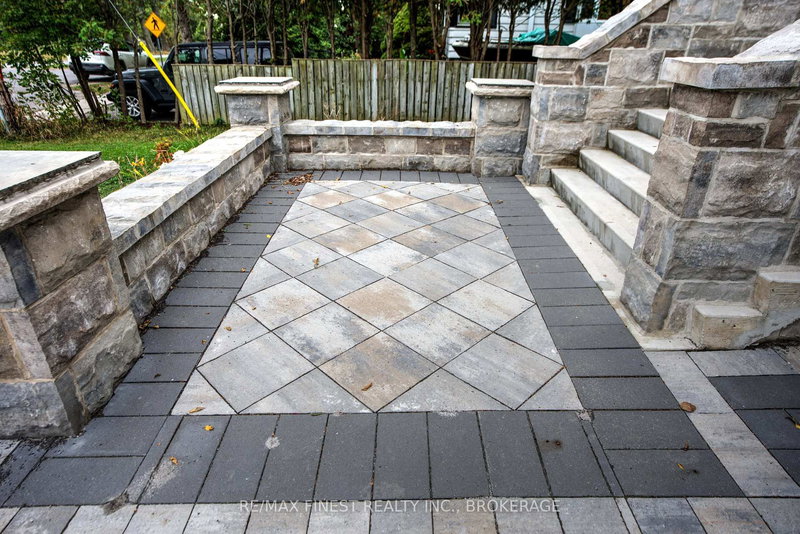 43 Crerar Blvd, Kingston, K7M 3P7 | Image 3