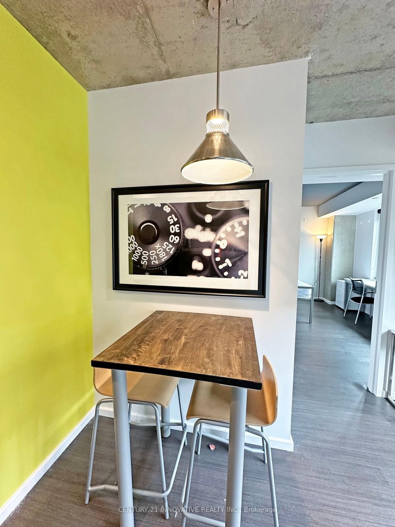 1517 - 105 Champagne Ave S, Ottawa, K1S 4P3 | Image 3