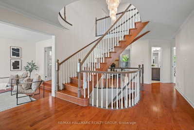 94 HOBIN Street — photo 4