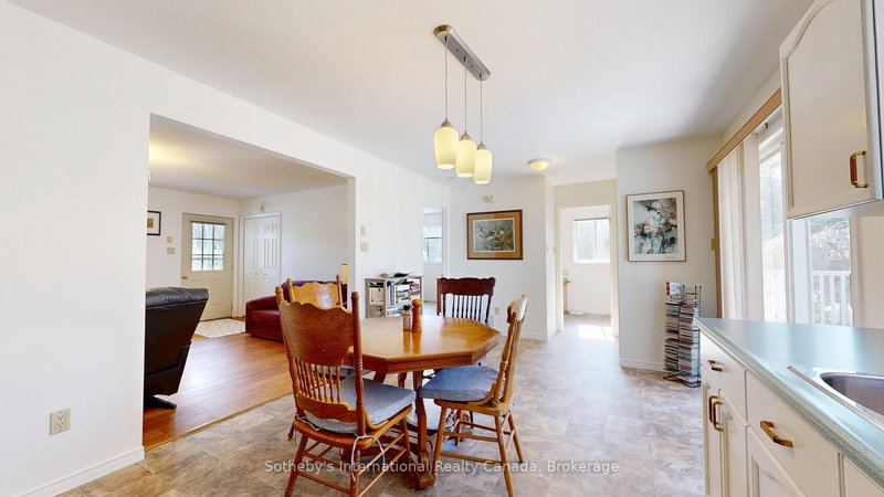 B - 103 Bruce St S, Blue Mountains, N0H 2P0 | Image 3