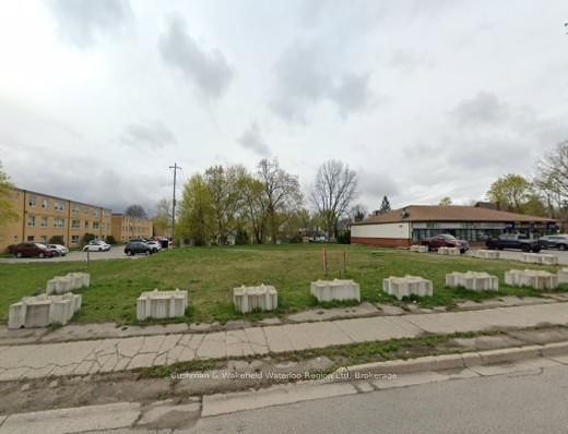 549 Colborne Street - Photo 2