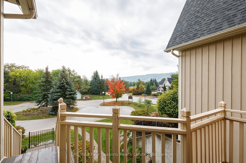 225 - 170 Snowbridge Way N, Blue Mountains, N0H 2P0 | Image 3