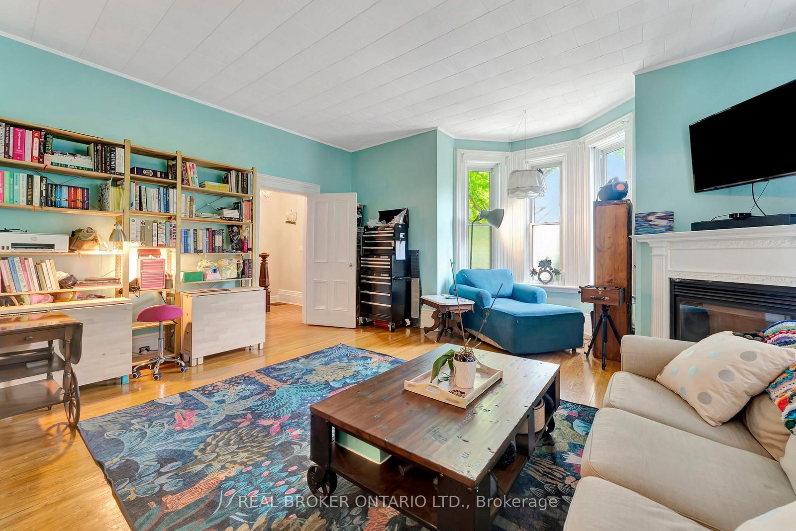 Listing Image 7