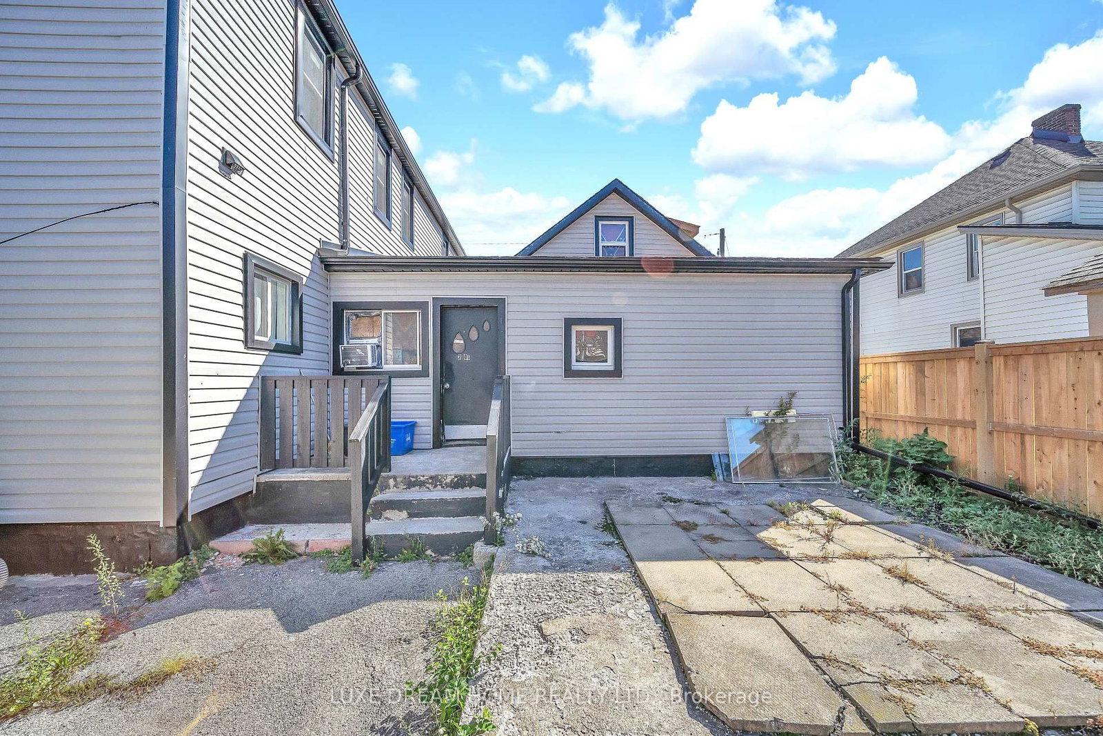 Listing Image 3
