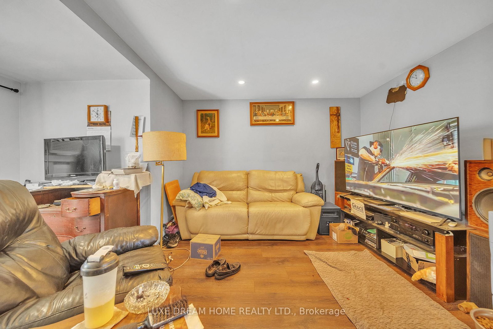 Listing Image 43