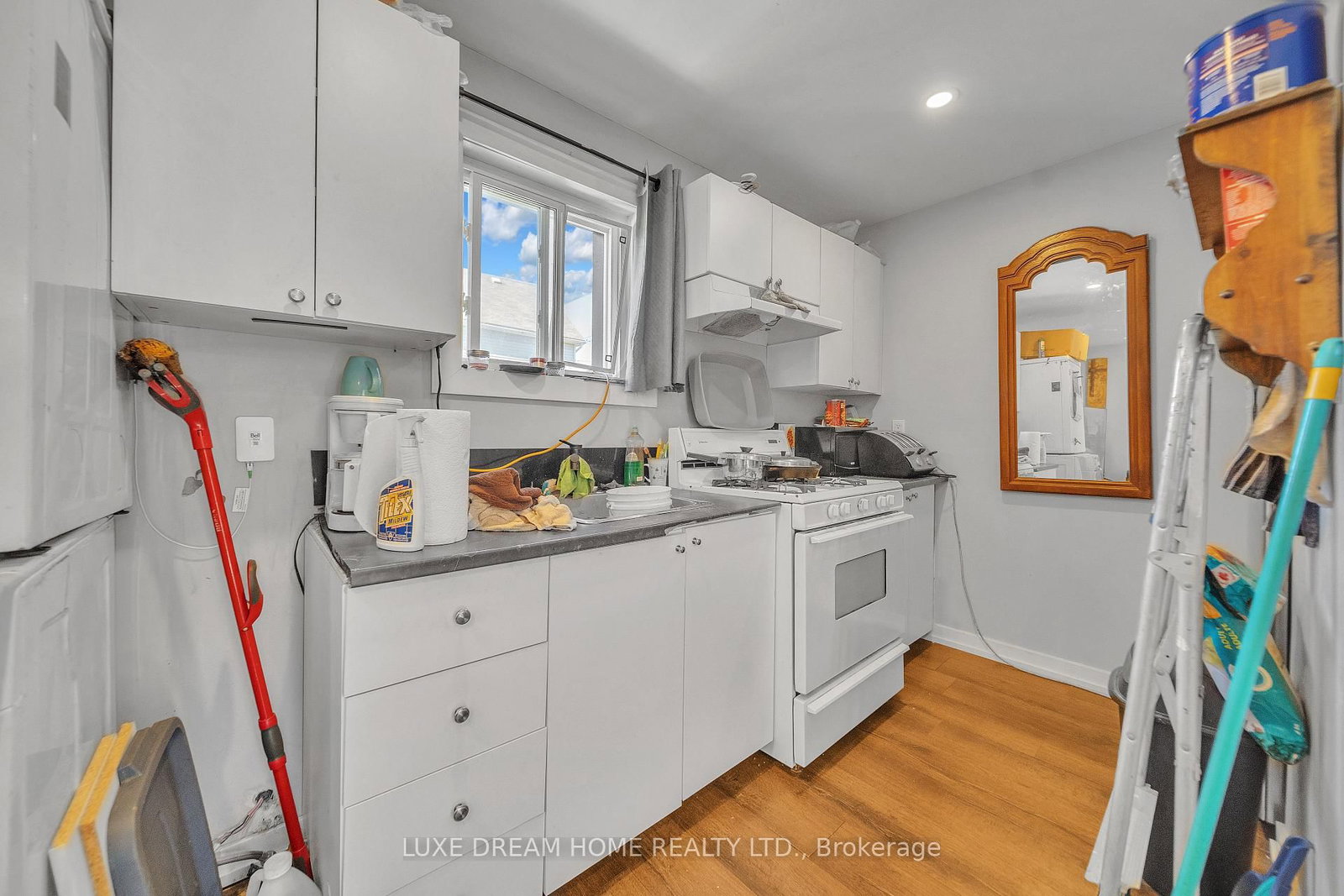 Listing Image 45