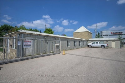 782 INDUSTRIAL Road — photo 5