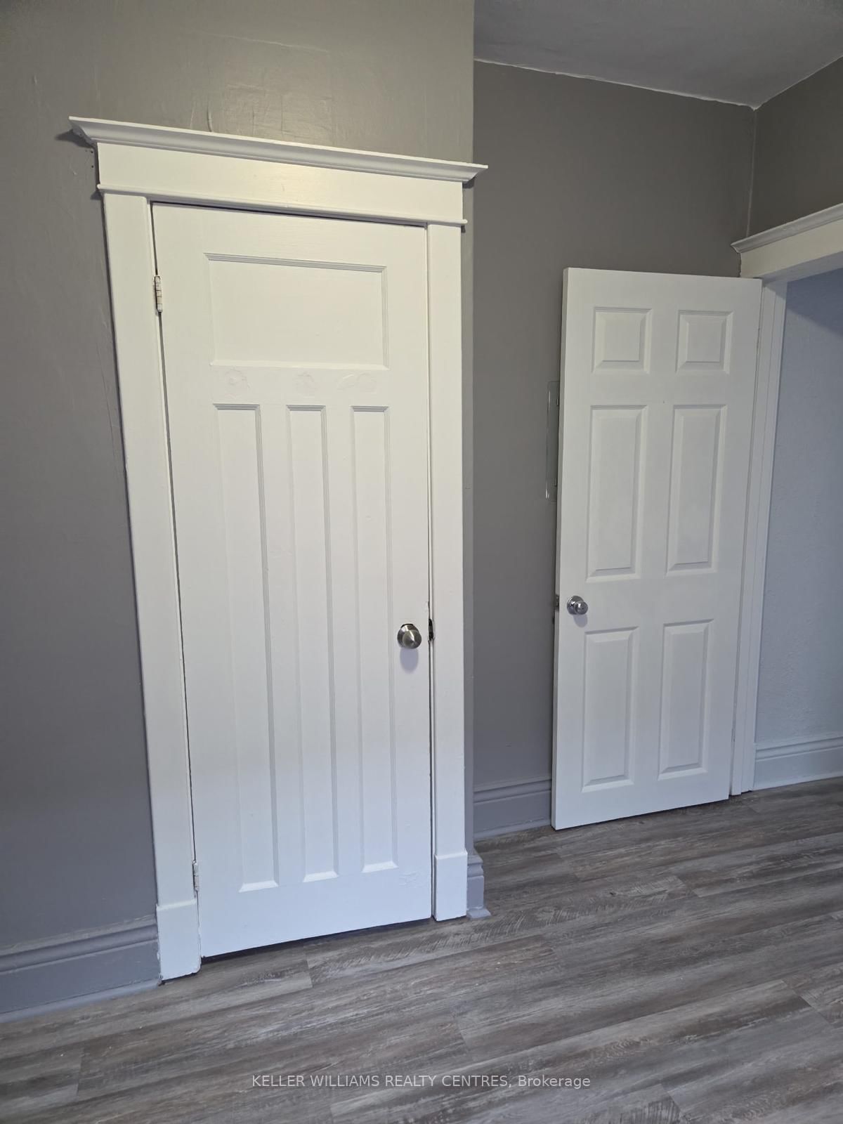 Semi-Detached House for lease at 5-991 Main Street, Hamilton, Ontario, L8M 1N3 - Crown Point - MLS: X12425286