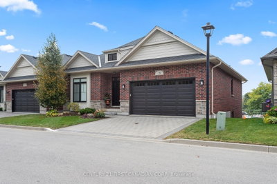 Detached House sold at 3-10038 Oxbow Drive, Middlesex Centre, Ontario, N0L 1R0 - Komoka - MLS: X12426409