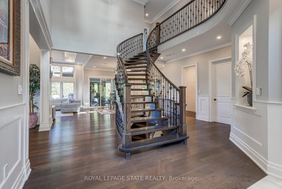 100 Seneca Drive — photo 6