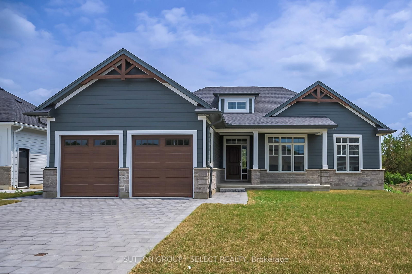 Detached House for sale at 7 Spruce Crescent, North Middlesex, Ontario, N0M 2K0 - Parkhill - MLS: X12428107