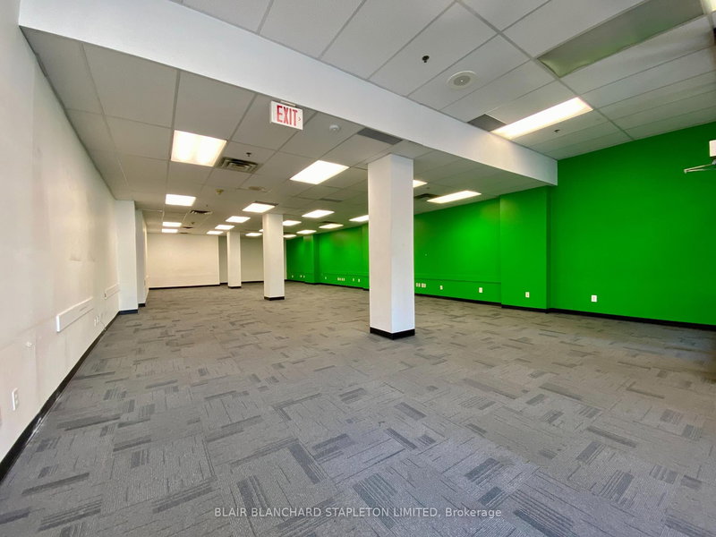 34 James St, Hamilton, L8P 2X8 | Image 3