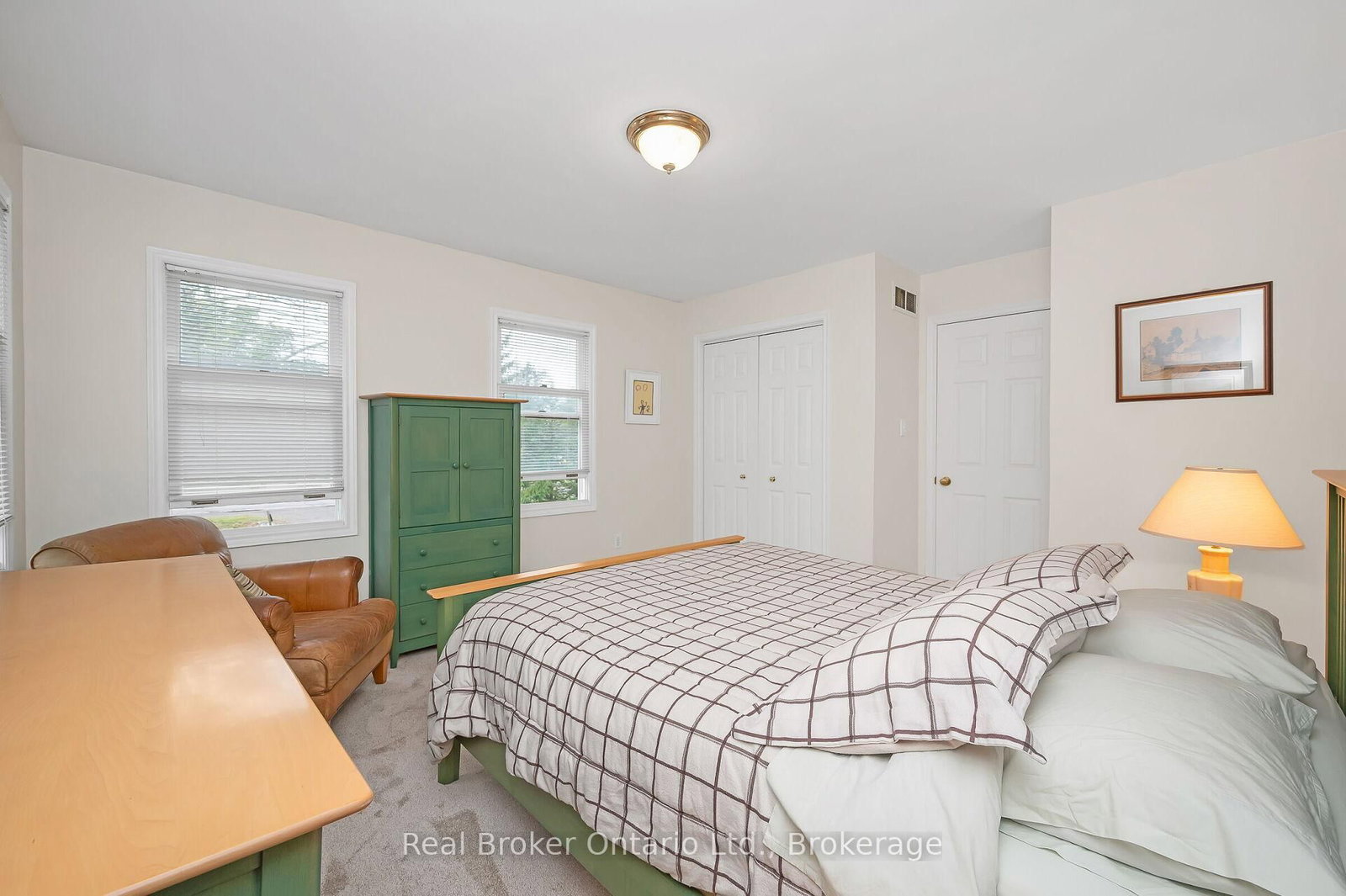 Listing Image 32