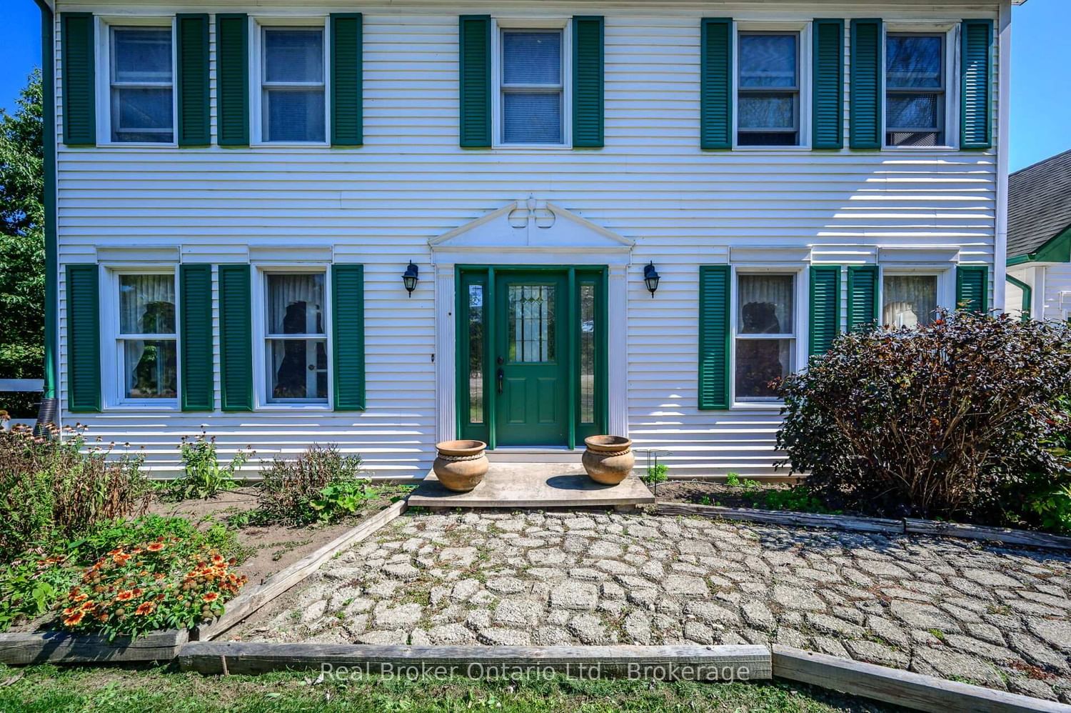 Listing Image 6