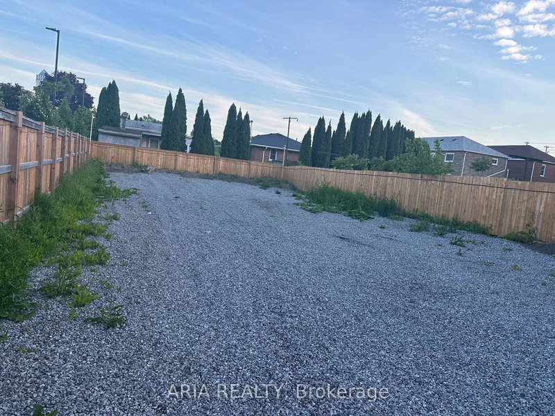 5520 North St N, Niagara Falls, L2G 1J3 | Image 2