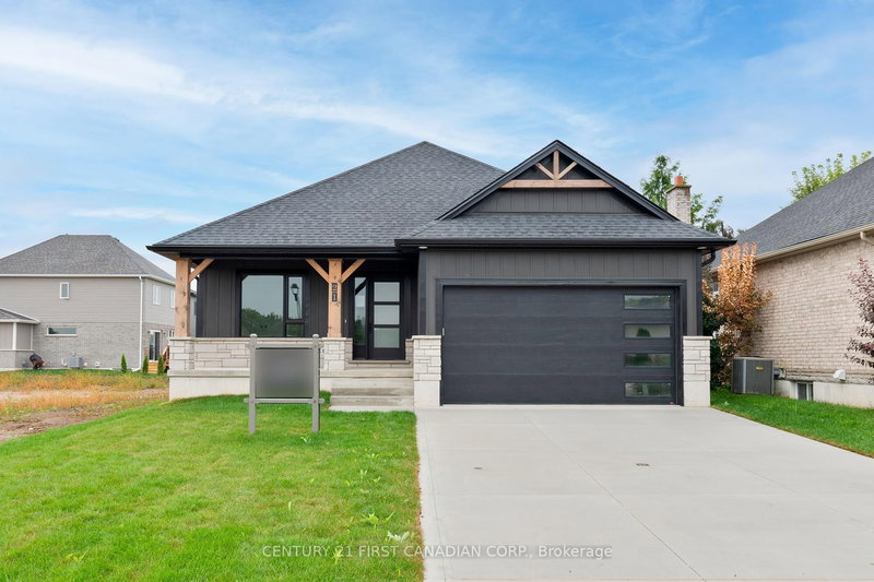 21 HAMILTON St, North Middlesex, N0M 1A0 | Image 2