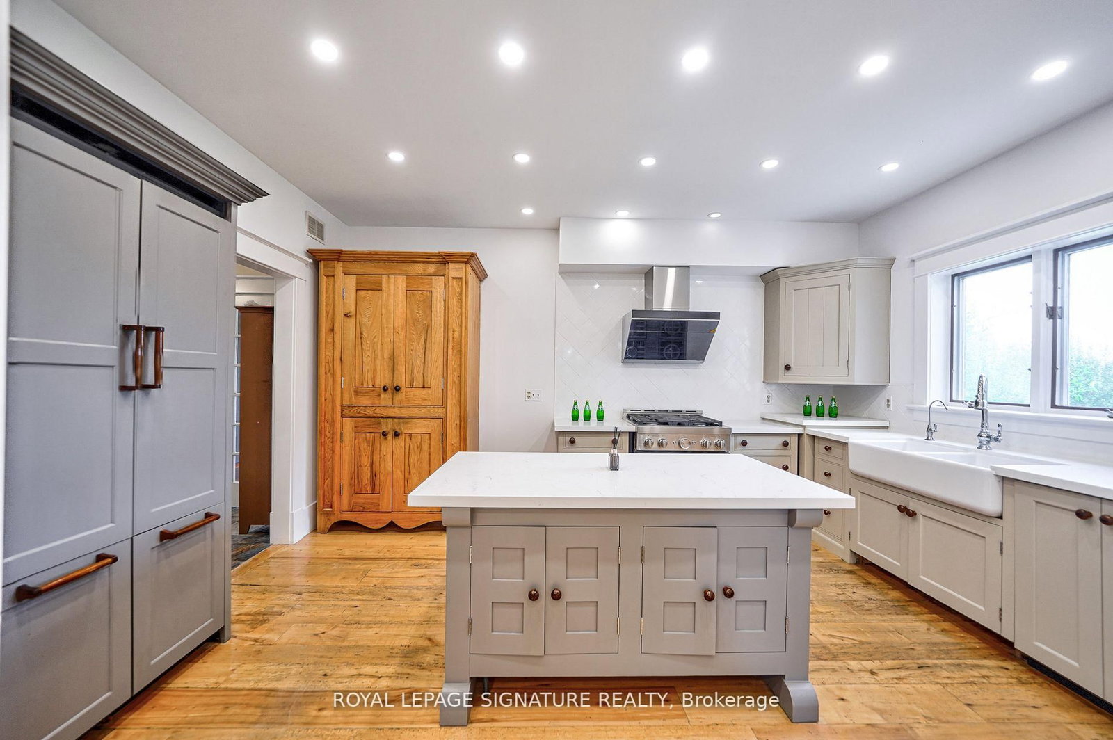 Listing Image 15